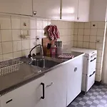 Cozy House Apartment *